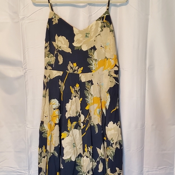 GAP Dresses & Skirts - GAP Fit and Flare Sundress Size Large